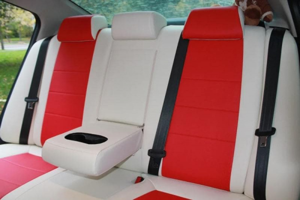 Чехлы на сиденья Mitsubishi L200 4 (2006-2014) красная и бежевая экокожа BM E07-E15-E13-99-E-1-408-10 - Фото 4