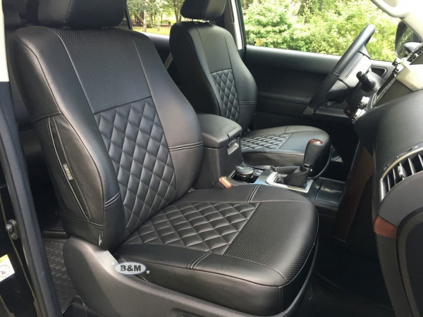 Чехлы на сиденья Toyota Camry V50 (2011-2017) чёрная перфорированная экокожа + ромб Romb P03-E03-E01-11-613-10 - Фото 2