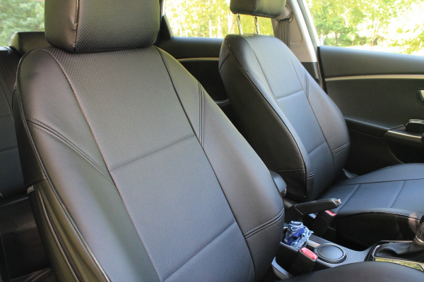 Чехлы на сиденья Nissan Note (2005-2016) чёрная перфорированная экокожа Classic P03-E03-E01-99-440-20 - Фото 12