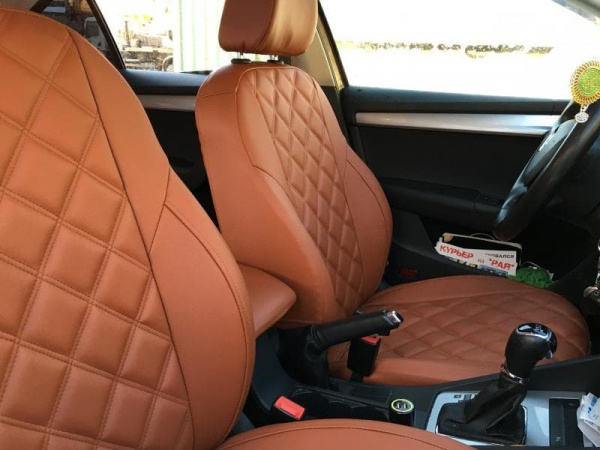 Чехлы для сидений Toyota Land Cruiser Prado 150 (2009-2017) коричневая экокожа и двойной ромб BM E35-E35-E33-44-E-0-622-10 - Фото 4